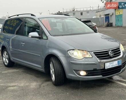 Серый Фольксваген Туран, объемом двигателя 1.39 л и пробегом 263 тыс. км за 6290 $, фото 3 на Automoto.ua