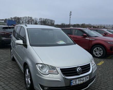 Серый Фольксваген Туран, объемом двигателя 2 л и пробегом 326 тыс. км за 7600 $, фото 1 на Automoto.ua