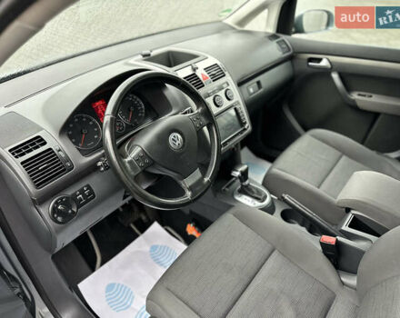 Серый Фольксваген Туран, объемом двигателя 1.4 л и пробегом 240 тыс. км за 6800 $, фото 8 на Automoto.ua