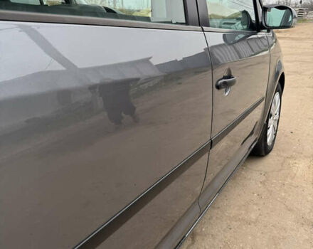 Сірий Фольксваген Туран, об'ємом двигуна 1.4 л та пробігом 185 тис. км за 7500 $, фото 6 на Automoto.ua