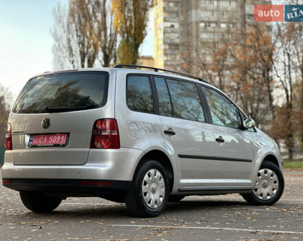 Сірий Фольксваген Туран, об'ємом двигуна 1.6 л та пробігом 196 тис. км за 8199 $, фото 14 на Automoto.ua