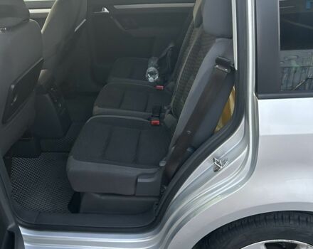 Сірий Фольксваген Туран, об'ємом двигуна 1.4 л та пробігом 210 тис. км за 7000 $, фото 4 на Automoto.ua