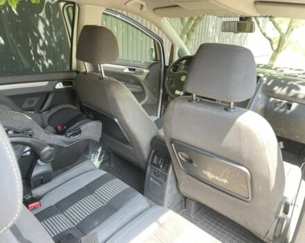 Серый Фольксваген Туран, объемом двигателя 2 л и пробегом 345 тыс. км за 5999 $, фото 5 на Automoto.ua