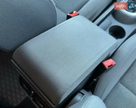 Серый Фольксваген Туран, объемом двигателя 1.4 л и пробегом 142 тыс. км за 8650 $, фото 76 на Automoto.ua