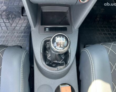 Серый Фольксваген Туран, объемом двигателя 1.6 л и пробегом 254 тыс. км за 7590 $, фото 25 на Automoto.ua