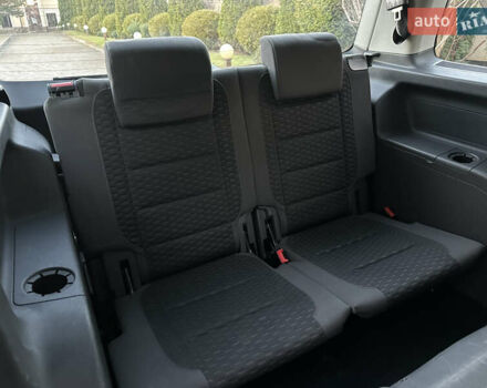 Серый Фольксваген Туран, объемом двигателя 1.6 л и пробегом 210 тыс. км за 7350 $, фото 30 на Automoto.ua