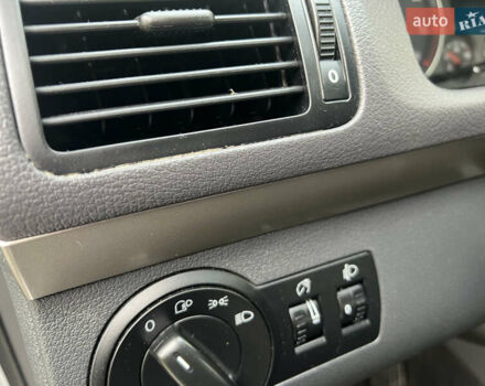 Сірий Фольксваген Туран, об'ємом двигуна 1.4 л та пробігом 193 тис. км за 6500 $, фото 48 на Automoto.ua