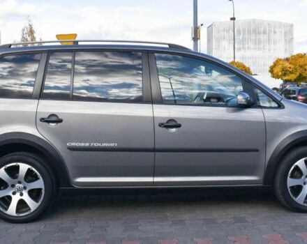 Сірий Фольксваген Туран, об'ємом двигуна 2 л та пробігом 264 тис. км за 5000 $, фото 6 на Automoto.ua