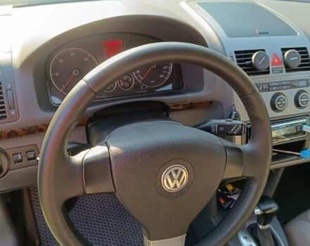 Серый Фольксваген Туран, объемом двигателя 1.9 л и пробегом 340 тыс. км за 8500 $, фото 18 на Automoto.ua