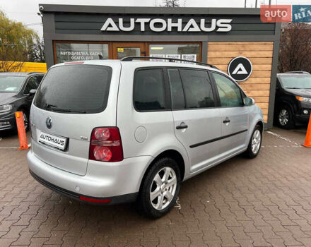 Серый Фольксваген Туран, объемом двигателя 1.9 л и пробегом 235 тыс. км за 7999 $, фото 5 на Automoto.ua