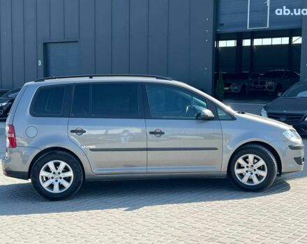 Серый Фольксваген Туран, объемом двигателя 1.6 л и пробегом 254 тыс. км за 7590 $, фото 9 на Automoto.ua