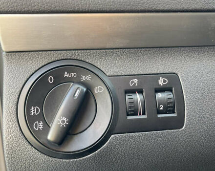 Серый Фольксваген Туран, объемом двигателя 1.39 л и пробегом 196 тыс. км за 7700 $, фото 22 на Automoto.ua