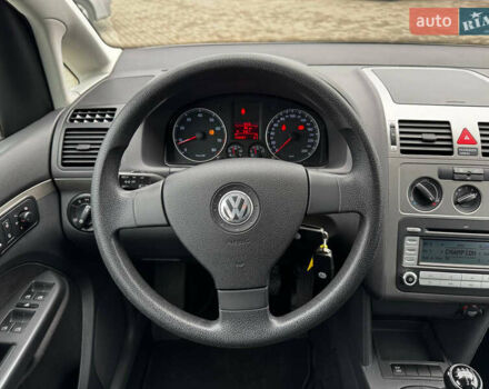 Серый Фольксваген Туран, объемом двигателя 1.4 л и пробегом 149 тыс. км за 7300 $, фото 9 на Automoto.ua