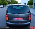 Серый Фольксваген Туран, объемом двигателя 1.4 л и пробегом 260 тыс. км за 8888 $, фото 3 на Automoto.ua