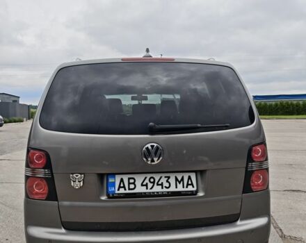 Серый Фольксваген Туран, объемом двигателя 2 л и пробегом 327 тыс. км за 4500 $, фото 3 на Automoto.ua