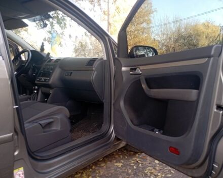 Сірий Фольксваген Туран, об'ємом двигуна 2 л та пробігом 382 тис. км за 5000 $, фото 7 на Automoto.ua