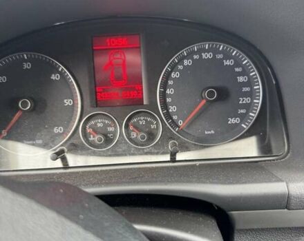 Сірий Фольксваген Туран, об'ємом двигуна 1.97 л та пробігом 243 тис. км за 10500 $, фото 2 на Automoto.ua