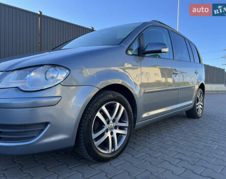 Серый Фольксваген Туран, объемом двигателя 1.4 л и пробегом 188 тыс. км за 6000 $, фото 20 на Automoto.ua