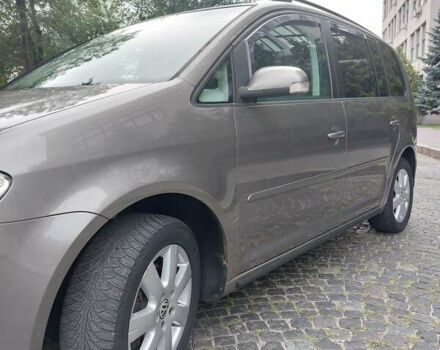 Сірий Фольксваген Туран, об'ємом двигуна 1.4 л та пробігом 232 тис. км за 7000 $, фото 10 на Automoto.ua