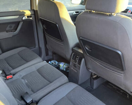 Серый Фольксваген Туран, объемом двигателя 1.39 л и пробегом 196 тыс. км за 7700 $, фото 16 на Automoto.ua