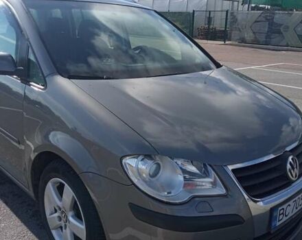 Серый Фольксваген Туран, объемом двигателя 1.9 л и пробегом 235 тыс. км за 8500 $, фото 14 на Automoto.ua