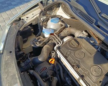 Серый Фольксваген Туран, объемом двигателя 1.9 л и пробегом 340 тыс. км за 8500 $, фото 27 на Automoto.ua