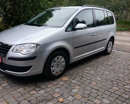 Сірий Фольксваген Туран, об'ємом двигуна 1.6 л та пробігом 216 тис. км за 7700 $, фото 6 на Automoto.ua