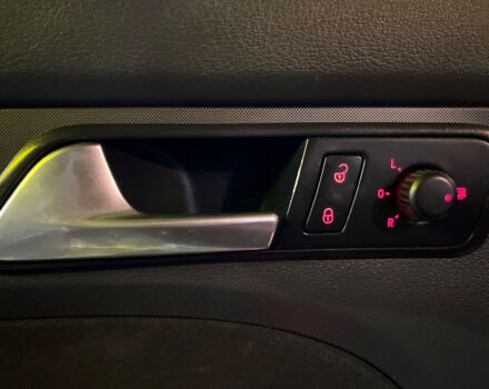 Серый Фольксваген Туран, объемом двигателя 1.9 л и пробегом 229 тыс. км за 8600 $, фото 10 на Automoto.ua