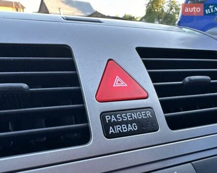 Серый Фольксваген Туран, объемом двигателя 1.4 л и пробегом 142 тыс. км за 8650 $, фото 55 на Automoto.ua