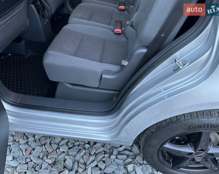 Серый Фольксваген Туран, объемом двигателя 1.4 л и пробегом 142 тыс. км за 8650 $, фото 65 на Automoto.ua