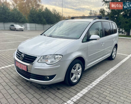 Серый Фольксваген Туран, объемом двигателя 1.6 л и пробегом 220 тыс. км за 8600 $, фото 14 на Automoto.ua