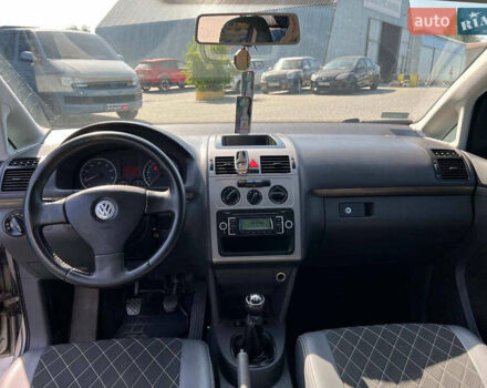 Сірий Фольксваген Туран, об'ємом двигуна 1.6 л та пробігом 254 тис. км за 7590 $, фото 31 на Automoto.ua