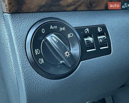 Серый Фольксваген Туран, объемом двигателя 1.4 л и пробегом 142 тыс. км за 8650 $, фото 47 на Automoto.ua