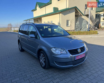 Серый Фольксваген Туран, объемом двигателя 1.4 л и пробегом 188 тыс. км за 6000 $, фото 24 на Automoto.ua