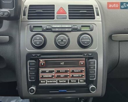 Серый Фольксваген Туран, объемом двигателя 2 л и пробегом 237 тыс. км за 9699 $, фото 52 на Automoto.ua