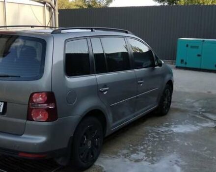 Сірий Фольксваген Туран, об'ємом двигуна 1.6 л та пробігом 210 тис. км за 8000 $, фото 2 на Automoto.ua
