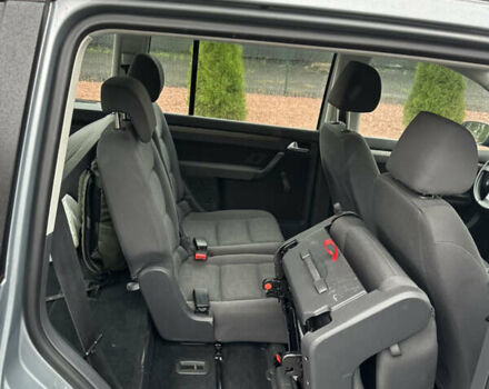 Серый Фольксваген Туран, объемом двигателя 1.4 л и пробегом 240 тыс. км за 6800 $, фото 17 на Automoto.ua