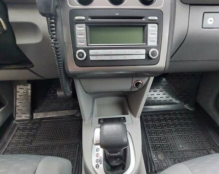 Сірий Фольксваген Туран, об'ємом двигуна 1.4 л та пробігом 232 тис. км за 7000 $, фото 26 на Automoto.ua