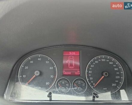 Серый Фольксваген Туран, объемом двигателя 1.6 л и пробегом 185 тыс. км за 8250 $, фото 27 на Automoto.ua