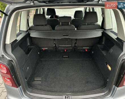 Серый Фольксваген Туран, объемом двигателя 1.4 л и пробегом 240 тыс. км за 6800 $, фото 19 на Automoto.ua