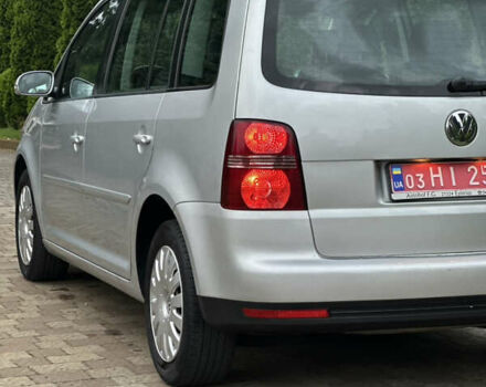 Серый Фольксваген Туран, объемом двигателя 1.6 л и пробегом 211 тыс. км за 7450 $, фото 10 на Automoto.ua