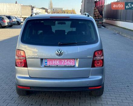 Серый Фольксваген Туран, объемом двигателя 1.4 л и пробегом 188 тыс. км за 6000 $, фото 13 на Automoto.ua