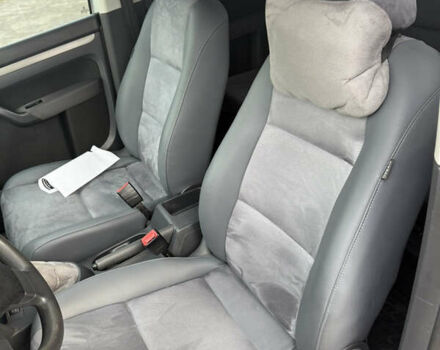 Серый Фольксваген Туран, объемом двигателя 1.9 л и пробегом 344 тыс. км за 6500 $, фото 10 на Automoto.ua