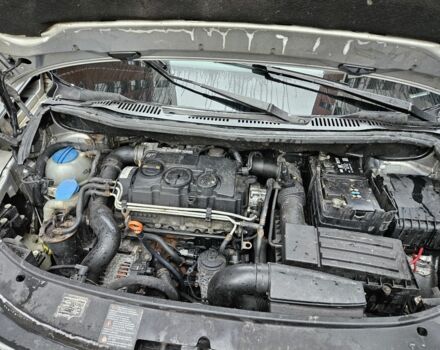 Серый Фольксваген Туран, объемом двигателя 1.9 л и пробегом 350 тыс. км за 2800 $, фото 6 на Automoto.ua