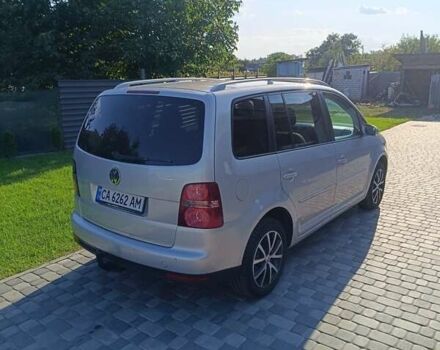 Серый Фольксваген Туран, объемом двигателя 1.9 л и пробегом 340 тыс. км за 8500 $, фото 29 на Automoto.ua