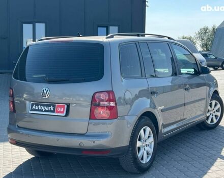 Серый Фольксваген Туран, объемом двигателя 1.6 л и пробегом 254 тыс. км за 7590 $, фото 7 на Automoto.ua
