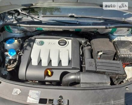 Сірий Фольксваген Туран, об'ємом двигуна 1.9 л та пробігом 230 тис. км за 6750 $, фото 8 на Automoto.ua