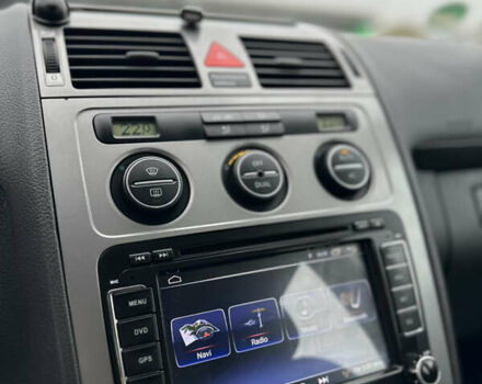 Серый Фольксваген Туран, объемом двигателя 1.4 л и пробегом 240 тыс. км за 6800 $, фото 12 на Automoto.ua