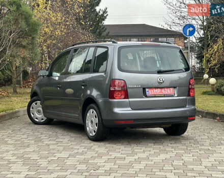 Серый Фольксваген Туран, объемом двигателя 1.6 л и пробегом 210 тыс. км за 7350 $, фото 10 на Automoto.ua