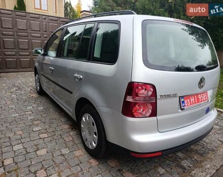 Сірий Фольксваген Туран, об'ємом двигуна 1.6 л та пробігом 216 тис. км за 7700 $, фото 17 на Automoto.ua